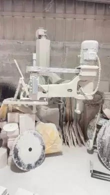 للبيع مجموعة مميزة من المعدات لمناشير الحجر