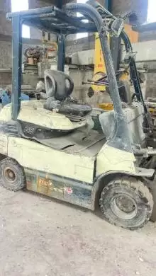 للبيع مجموعة مميزة من المعدات لمناشير الحجر