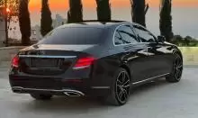 للبيع سيارة مرسيدس بينز E300