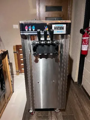 ماكنة صنع البوظة الامريكية